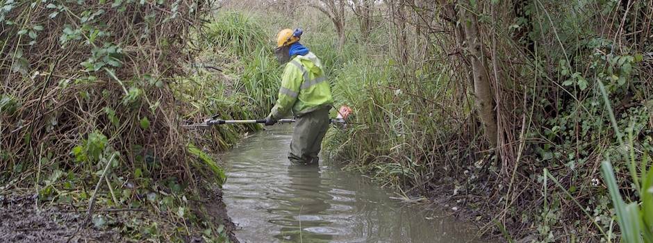 contract cleaning services gloucestershire